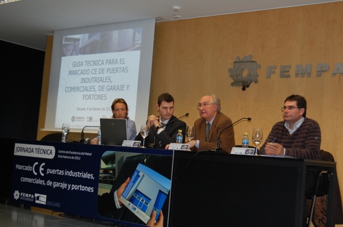 Nueva norma UNE que regula el obligatorio mantenimiento de las puertas